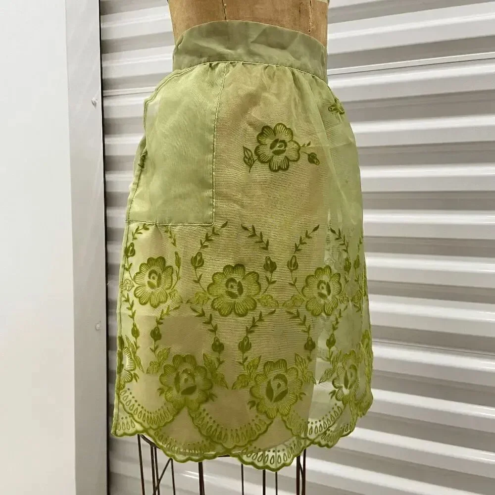 Artistic Apron House vintage 50s